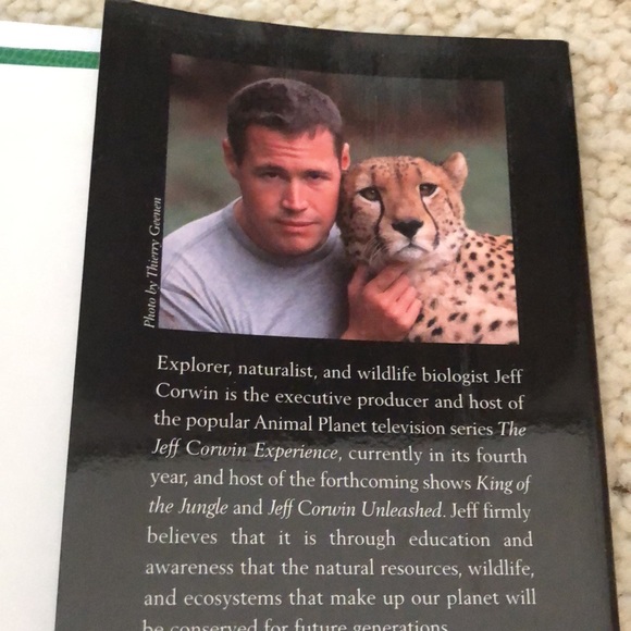 NWT Jeff Corwin Living on the Edge Book - Picture 3 of 16